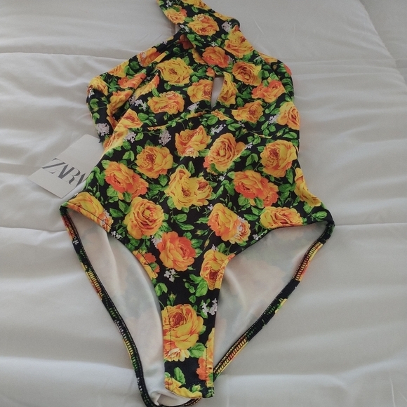 ZARA Bodysuit Floral Roses Halter Top S - Picture 6 of 10